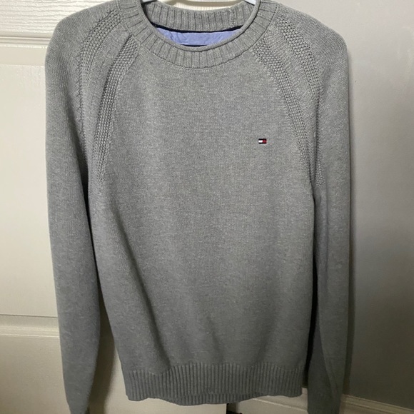 Tommy Hilfiger women’s sweatshirt - Picture 1 of 8